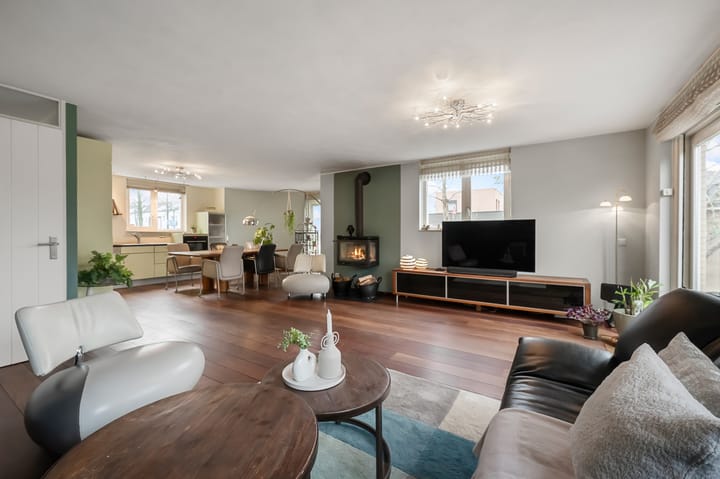 Photo 2 of Rode Ring 148