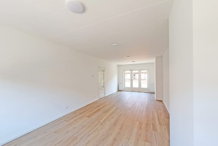 Photo 15 of Celsiusstraat 27