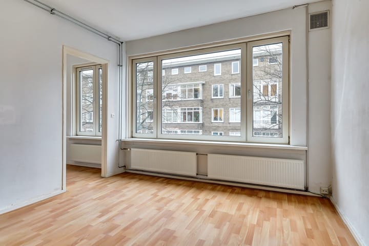 Photo 8 of Esmoreitstraat 23-2