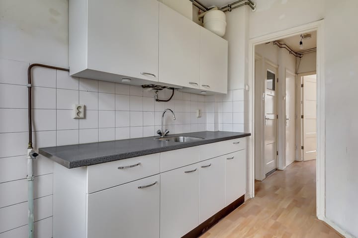 Photo 11 of Esmoreitstraat 23-2