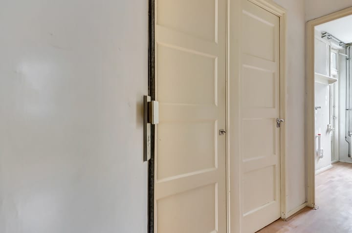 Photo 21 of Esmoreitstraat 23-2