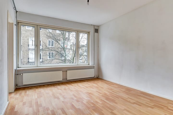 Photo 23 of Esmoreitstraat 23-2