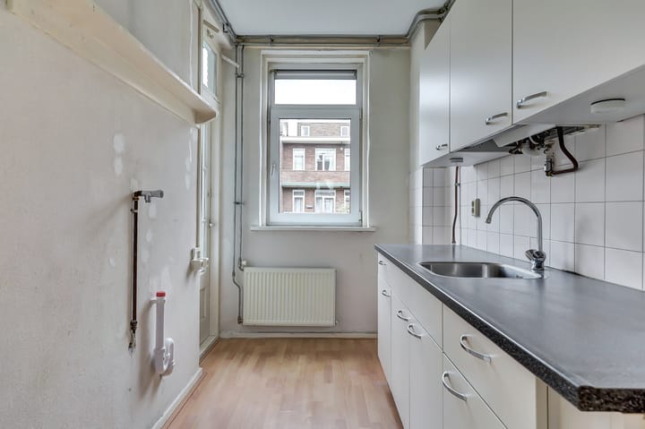 Photo 26 of Esmoreitstraat 23-2