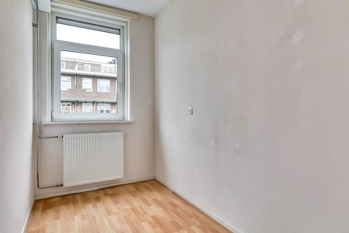 Photo 28 of Esmoreitstraat 23-2