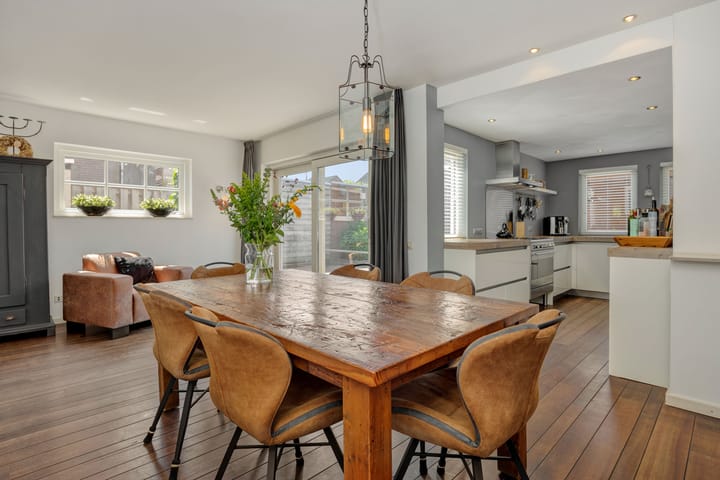 Foto 21 van Barthold van Heesselstraat 16