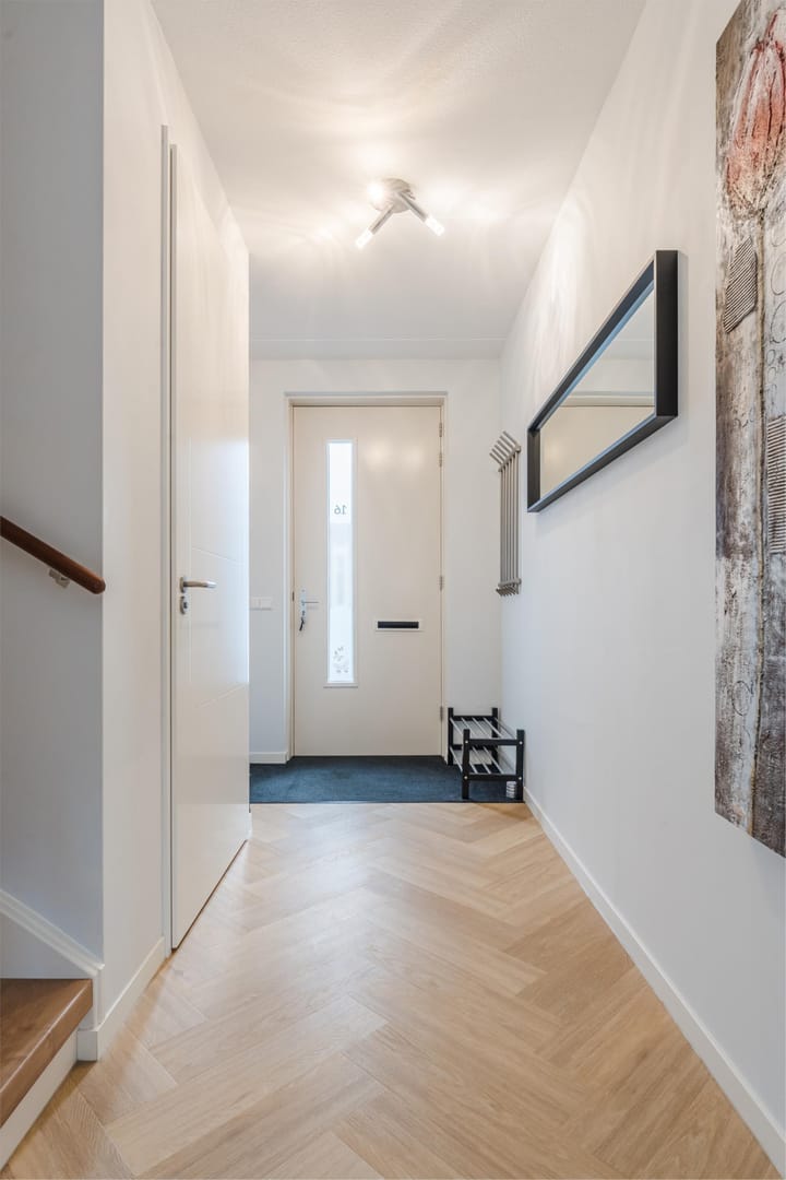 Foto 8 van Hermelijnzoom 16