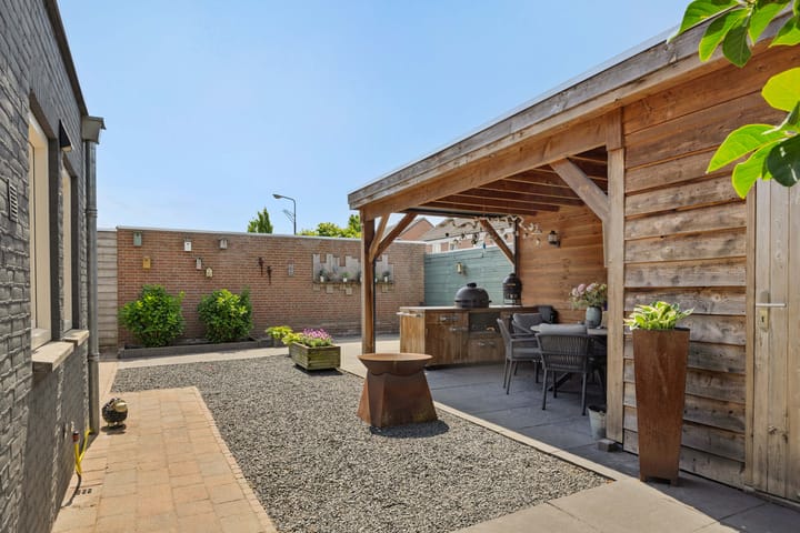 Foto 51 van Barthold van Heesselstraat 16