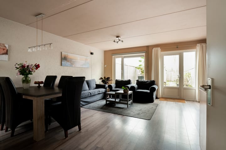 Foto 12 van Potterstraat 33