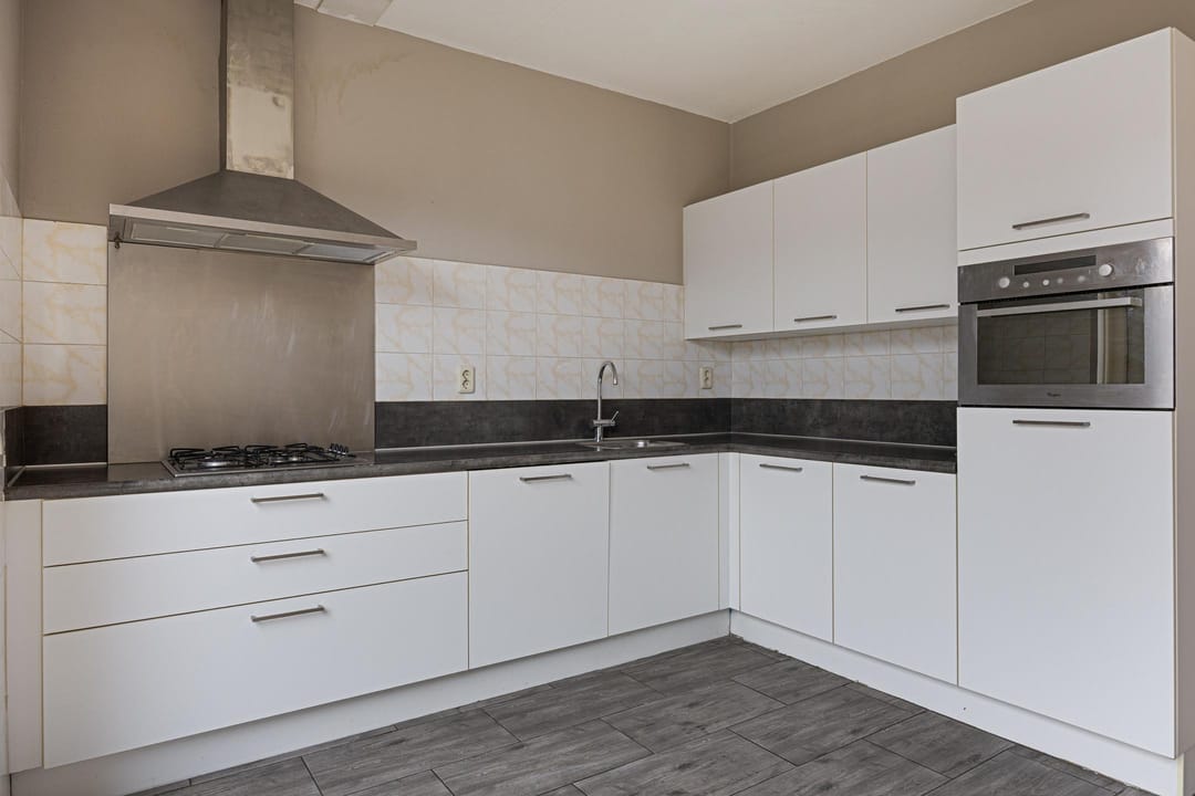 Photo 7 of Bisschop Godschalkstraat 9