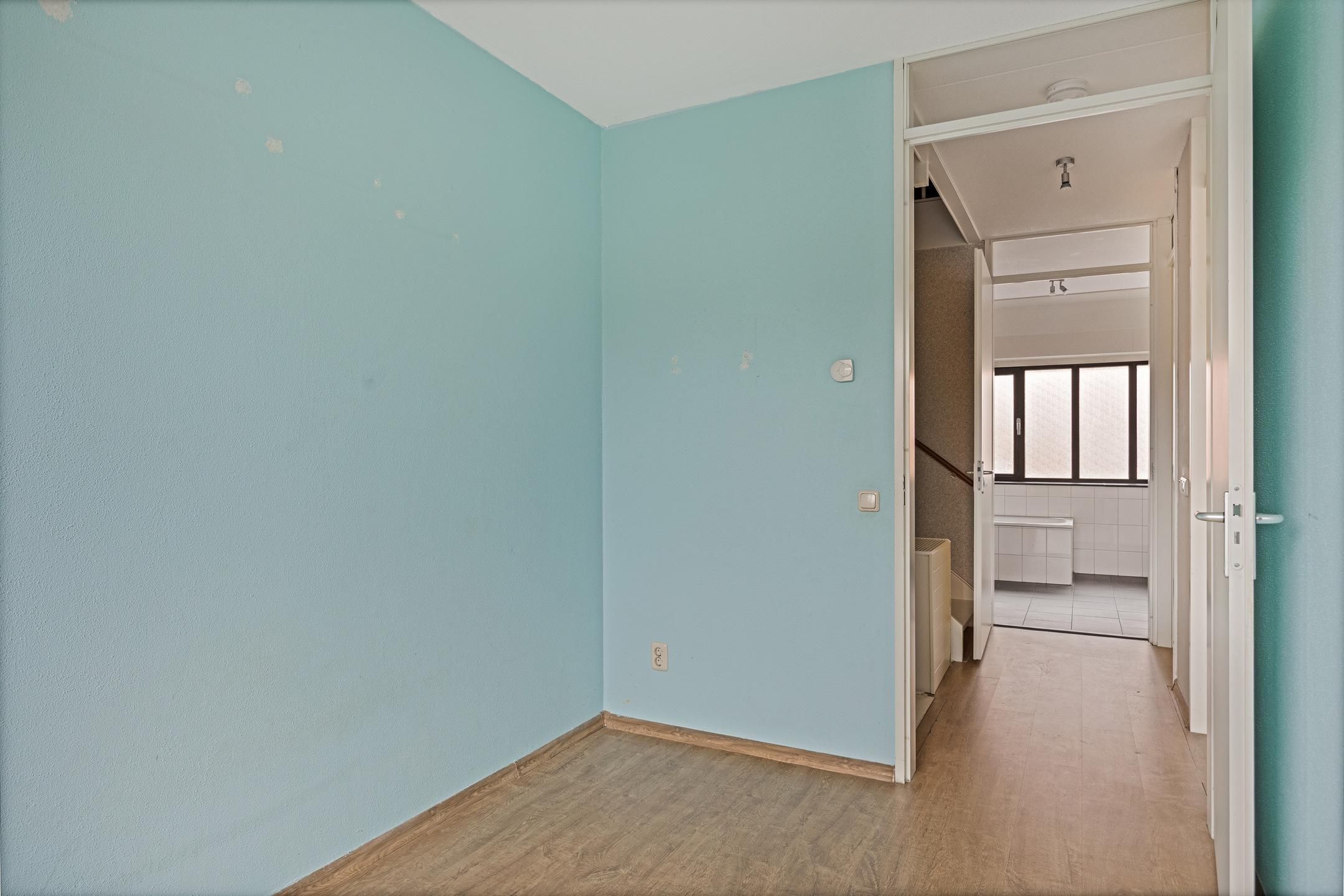 Photo 18 of Bisschop Godschalkstraat 9