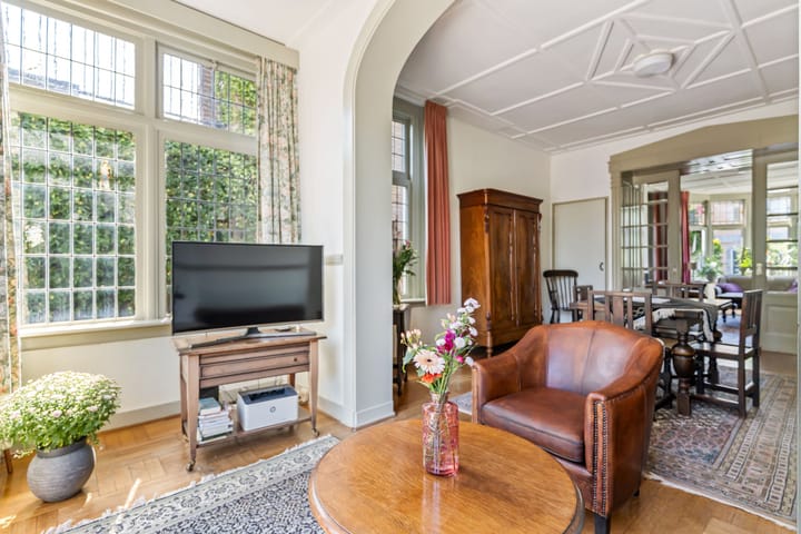 Photo 13 of Burgemeester de Bruïnelaan 18