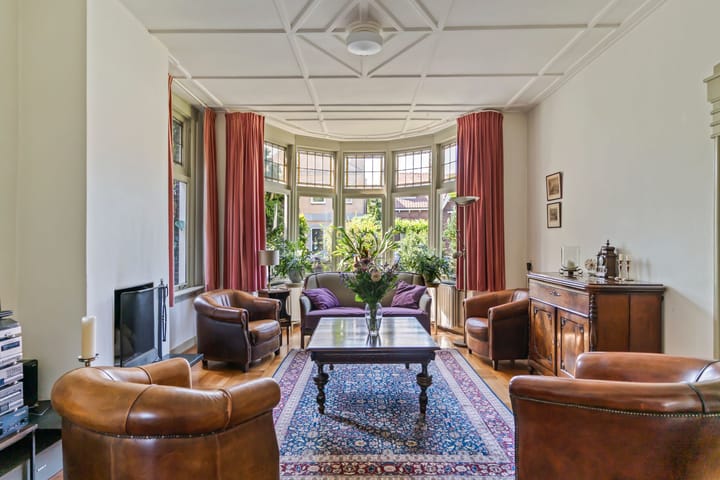 Photo 18 of Burgemeester de Bruïnelaan 18