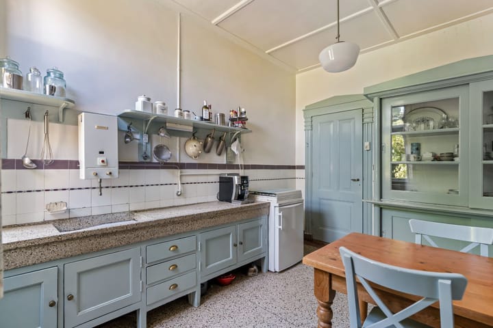 Photo 24 of Burgemeester de Bruïnelaan 18