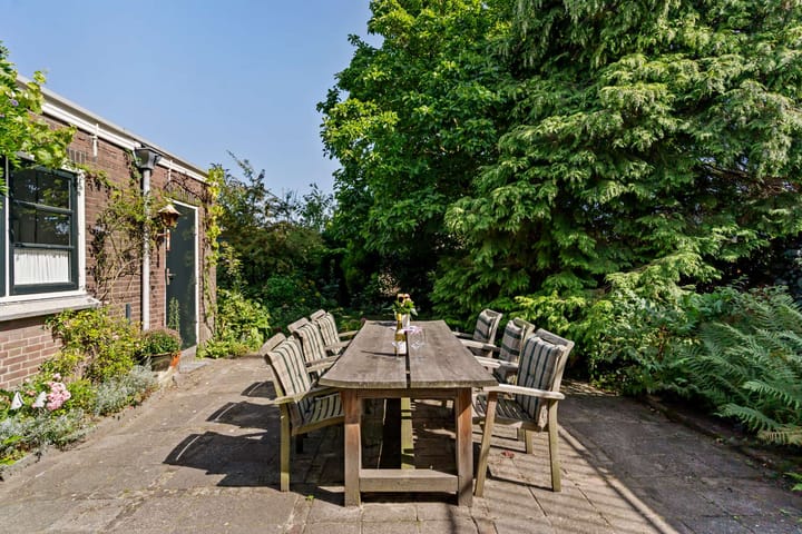 Photo 28 of Burgemeester de Bruïnelaan 18