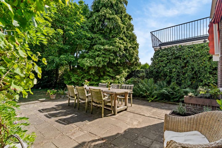 Photo 29 of Burgemeester de Bruïnelaan 18