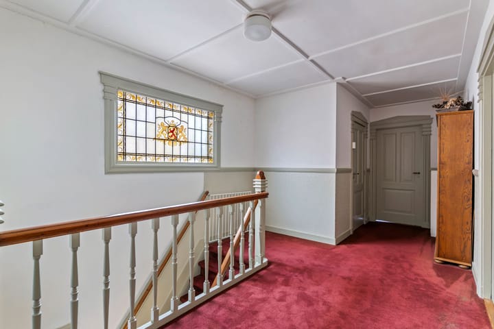 Photo 35 of Burgemeester de Bruïnelaan 18