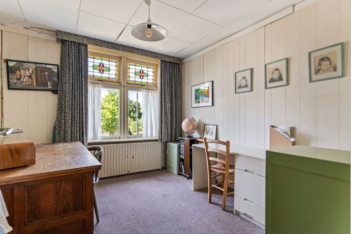 Photo 49 of Burgemeester de Bruïnelaan 18