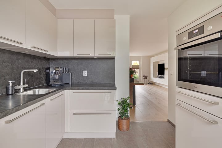 Photo 15 of Pieter Stastokstraat 187