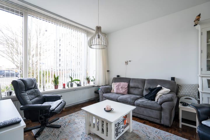 Photo 6 of Vincent van Goghlaan 70