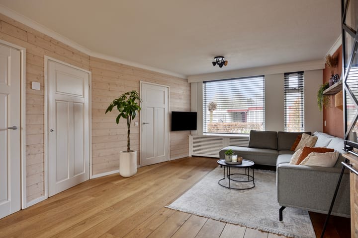 Foto 11 van den Bongerd 35