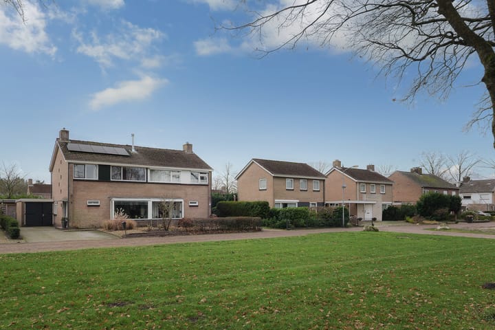 Photo 2 of Eikenlaan 6