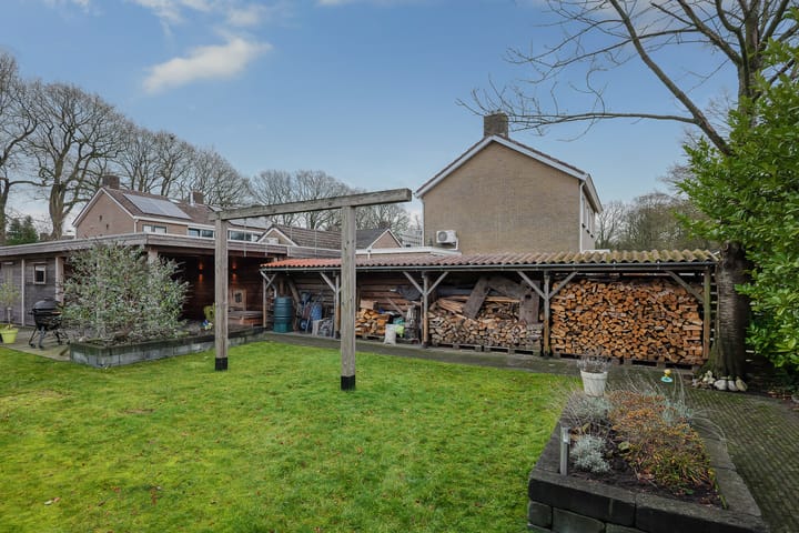 Photo 33 of Eikenlaan 6