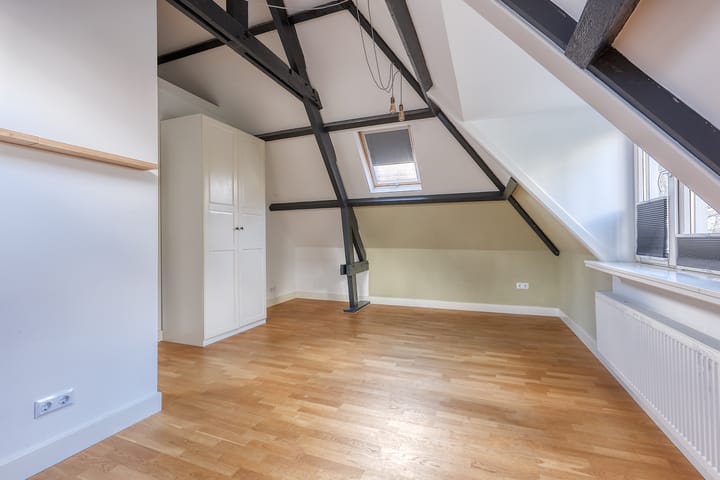 Photo 27 of Pompe van Meerdervoortstraat 2