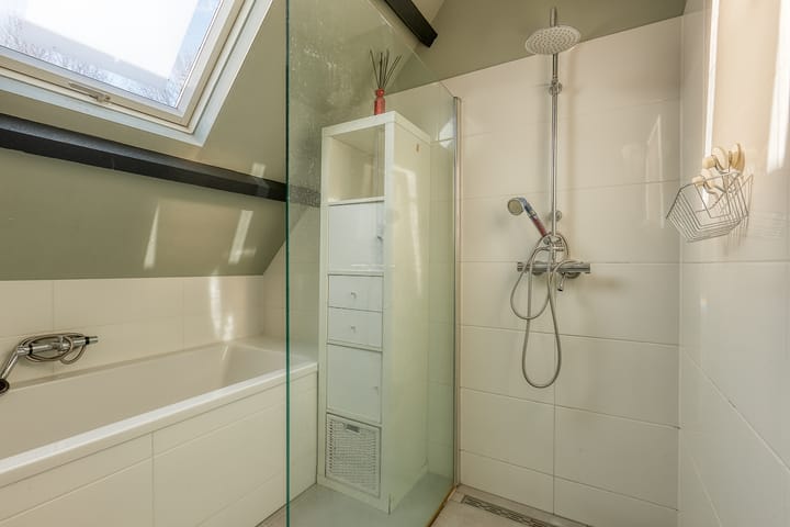 Photo 32 of Pompe van Meerdervoortstraat 2