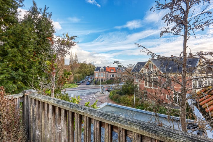 Photo 39 of Pompe van Meerdervoortstraat 2