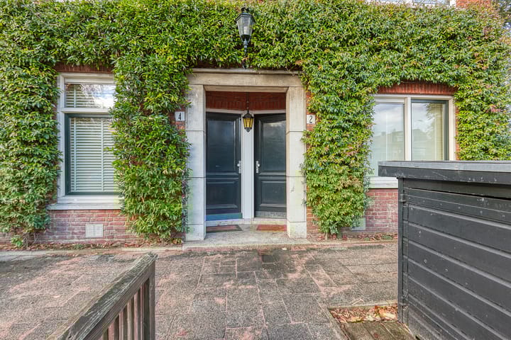 Photo 42 of Pompe van Meerdervoortstraat 2