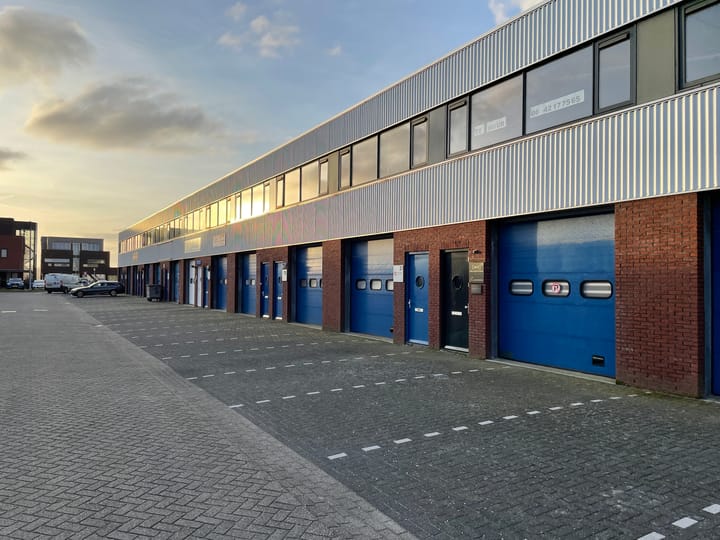 Energiestraat 23, Warmenhuizen