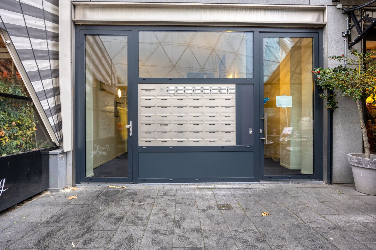 Foto 5 van Nieuwe Emmasingel 1-69