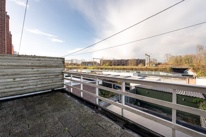 Photo 24 of Duvenvoordestraat 30