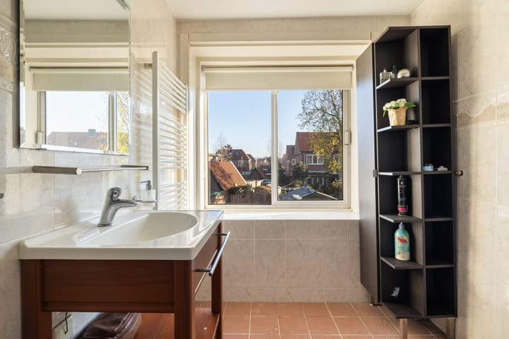 Foto 19 van Borneolaan 1