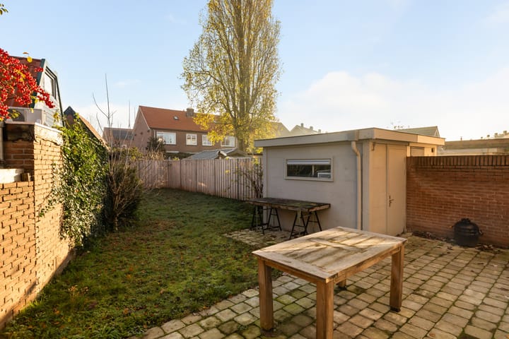 Foto 24 van Borneolaan 1