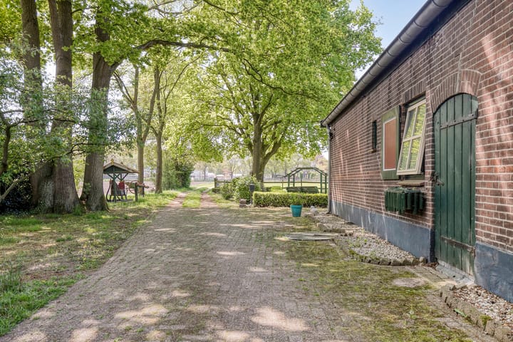 Photo 8 of Birkstraat 137