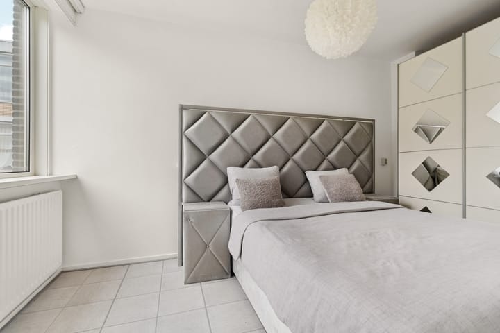 Foto 16 van Burgemeester Van Haarenlaan 726