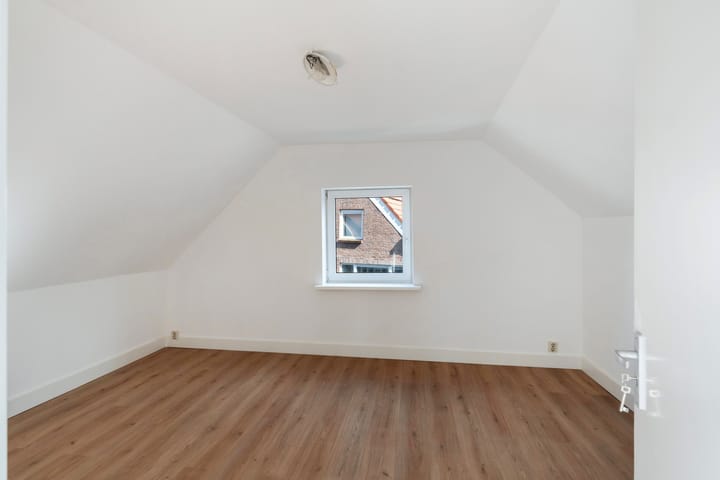 Foto 8 van Hilledijk 212-B02