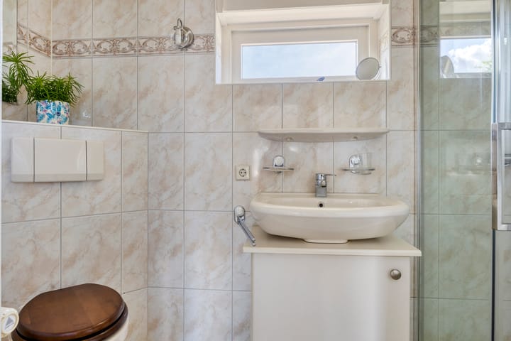 Photo 21 of van Gelderstraat 2