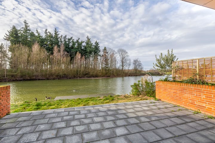 Photo 3 of Meerring 184