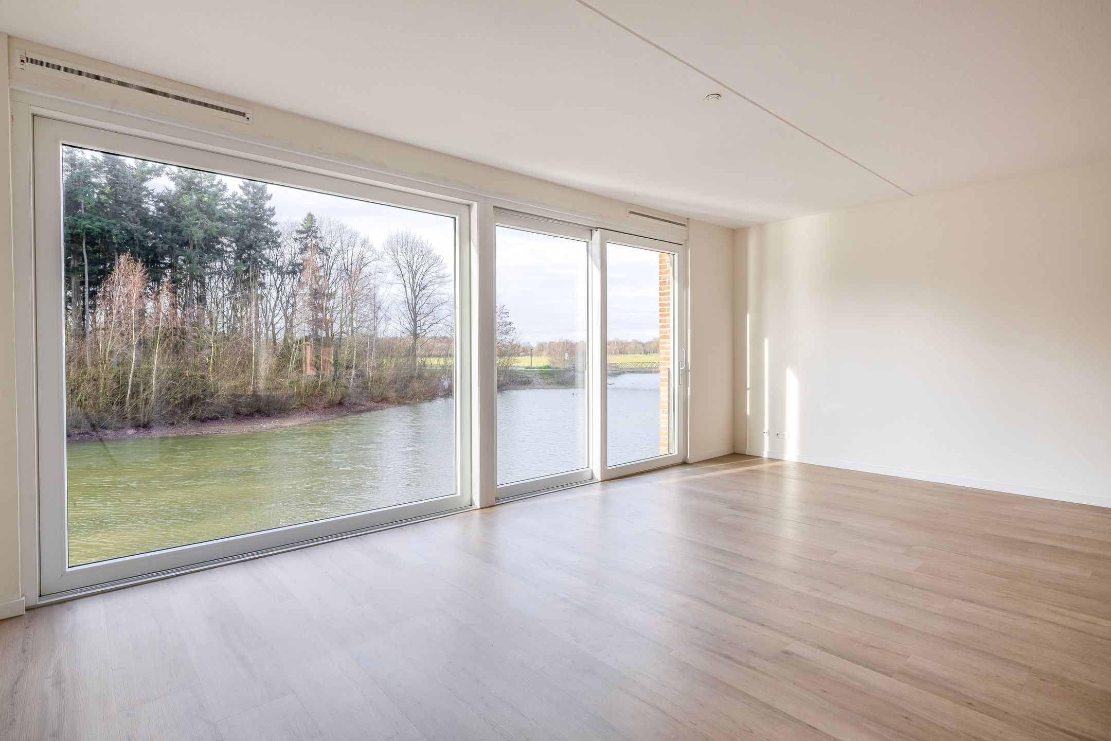 Foto 12 van Meerring 184