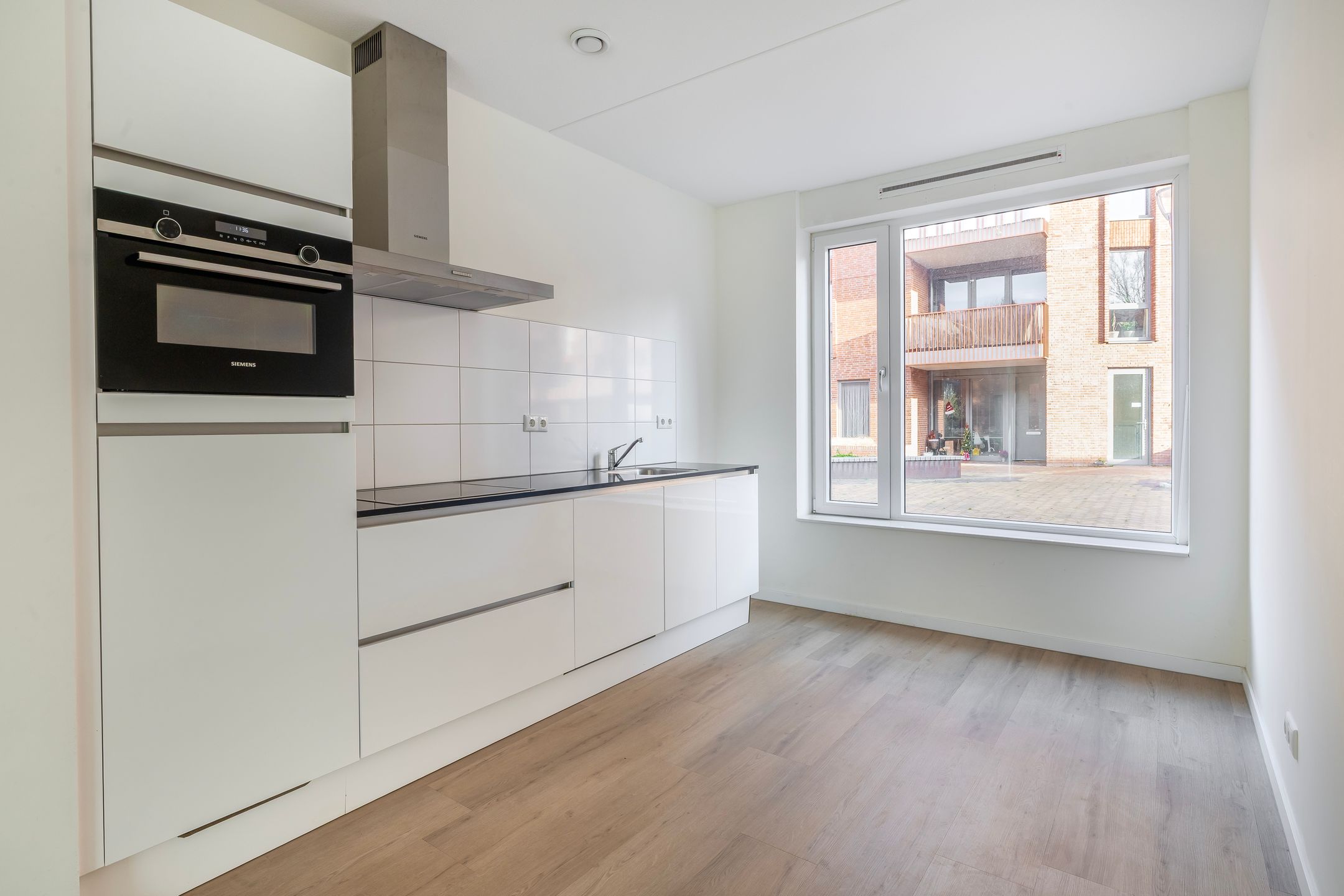 Foto 15 van Meerring 184