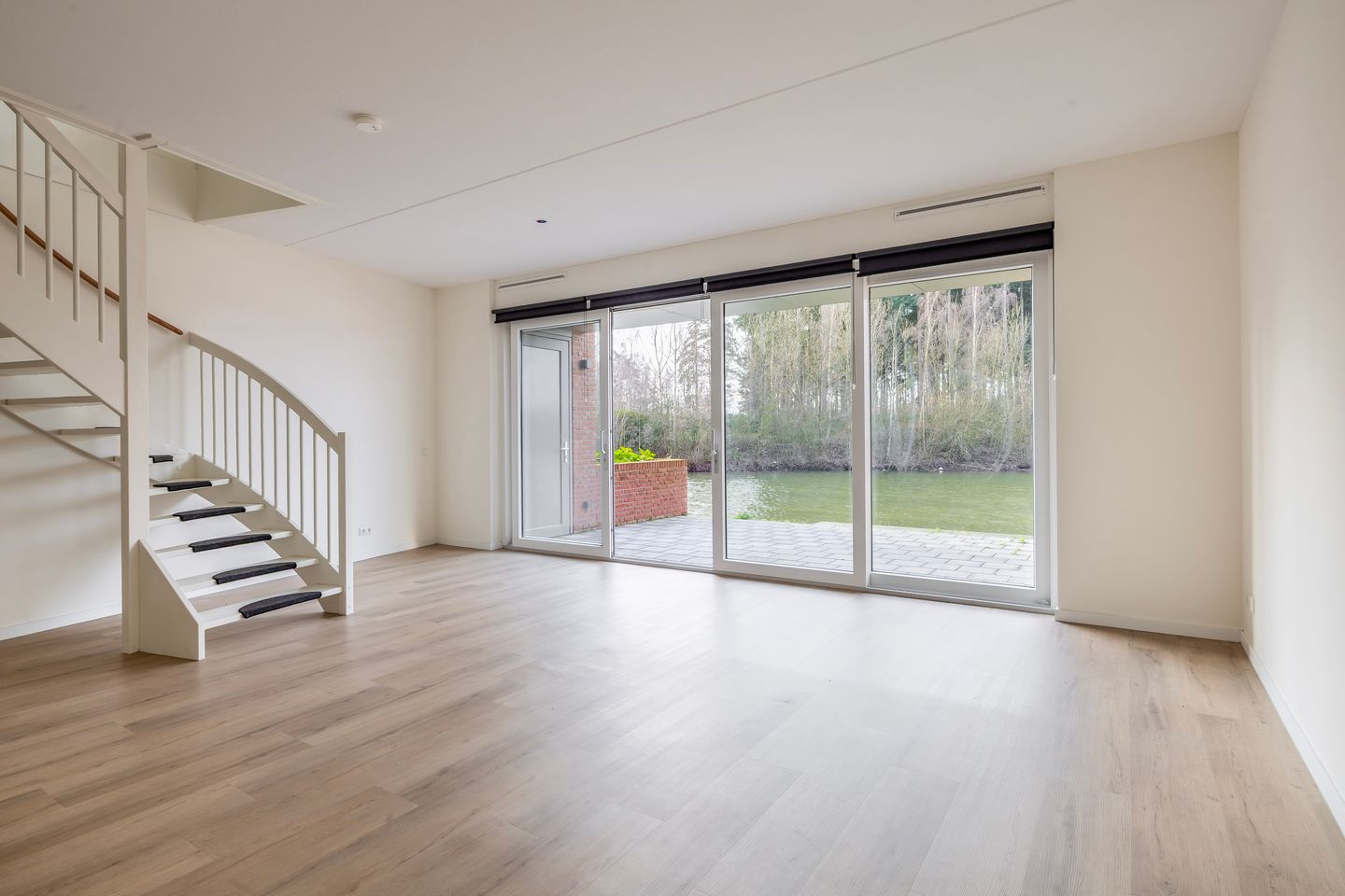 Foto 20 van Meerring 184