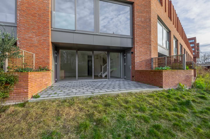 Foto 33 van Meerring 184