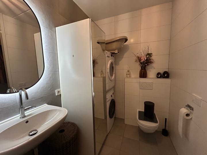 Photo 5 of Oostwal 192-G