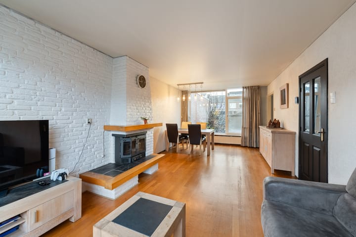 Photo 17 of Lorentzstraat 24