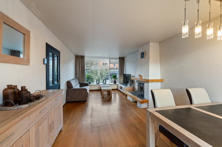 Photo 19 of Lorentzstraat 24