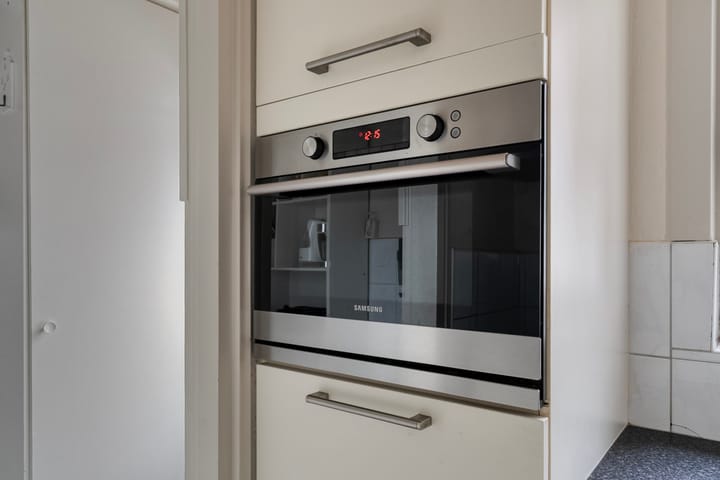 Foto 16 van Louis Regoutstraat 64