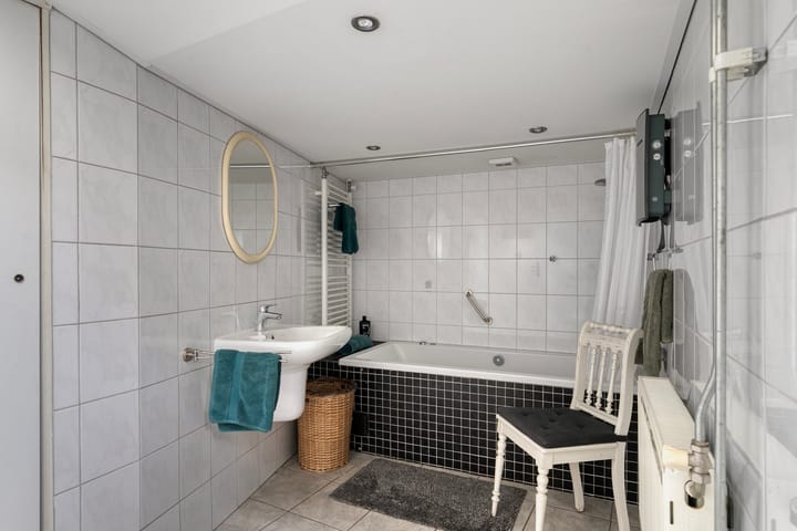 Foto 17 van Louis Regoutstraat 64