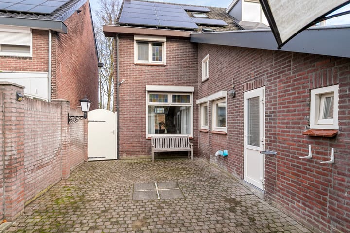 Foto 28 van Louis Regoutstraat 64